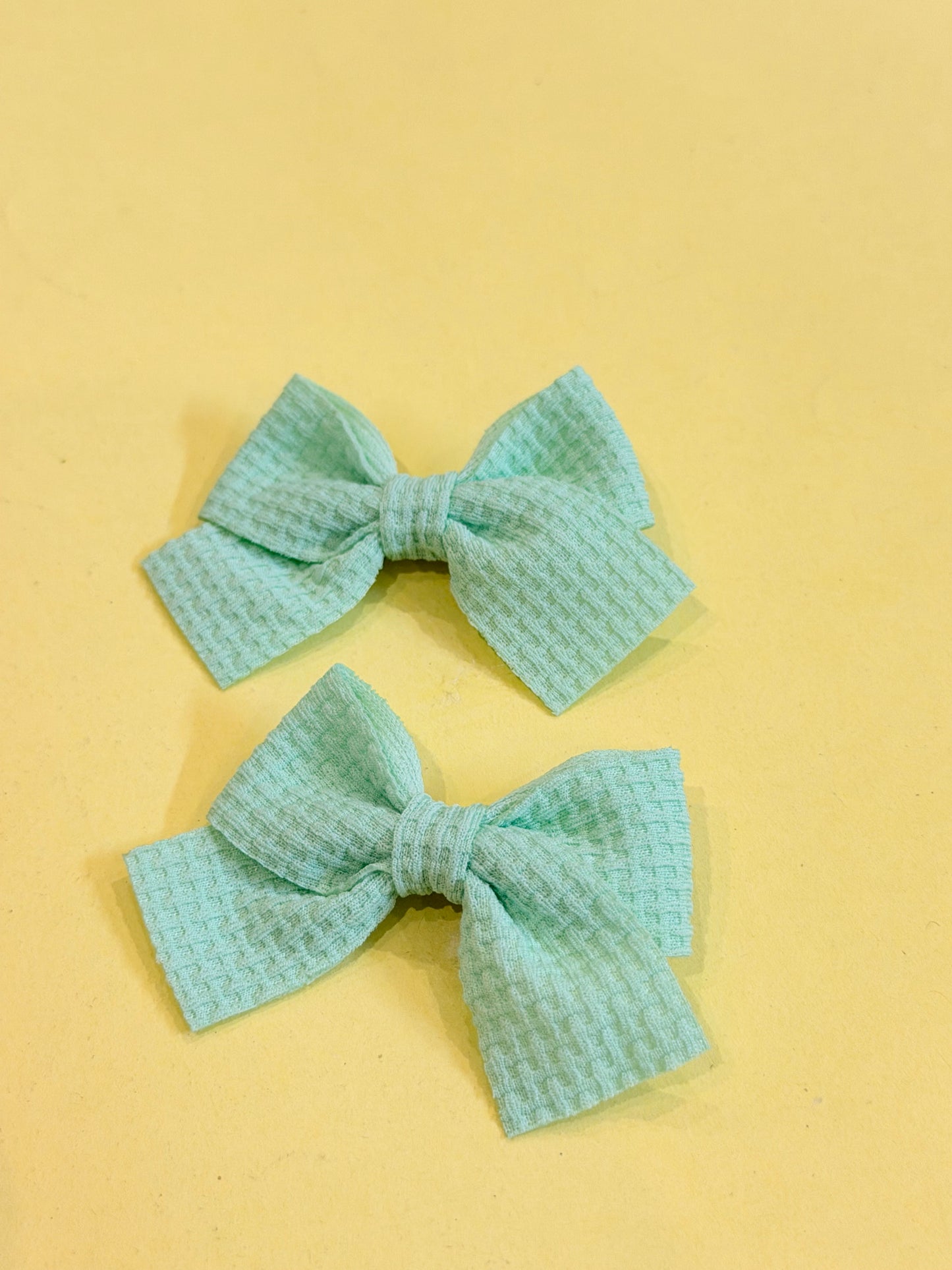 Solid Theme Bow  Hairclips