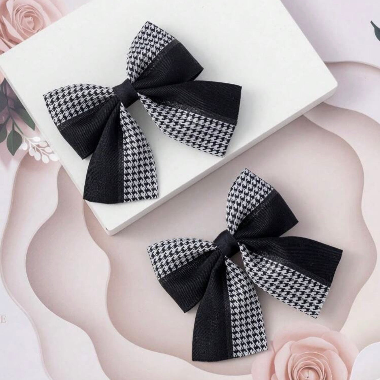 Black and White Plaid Bow Decor hairclip