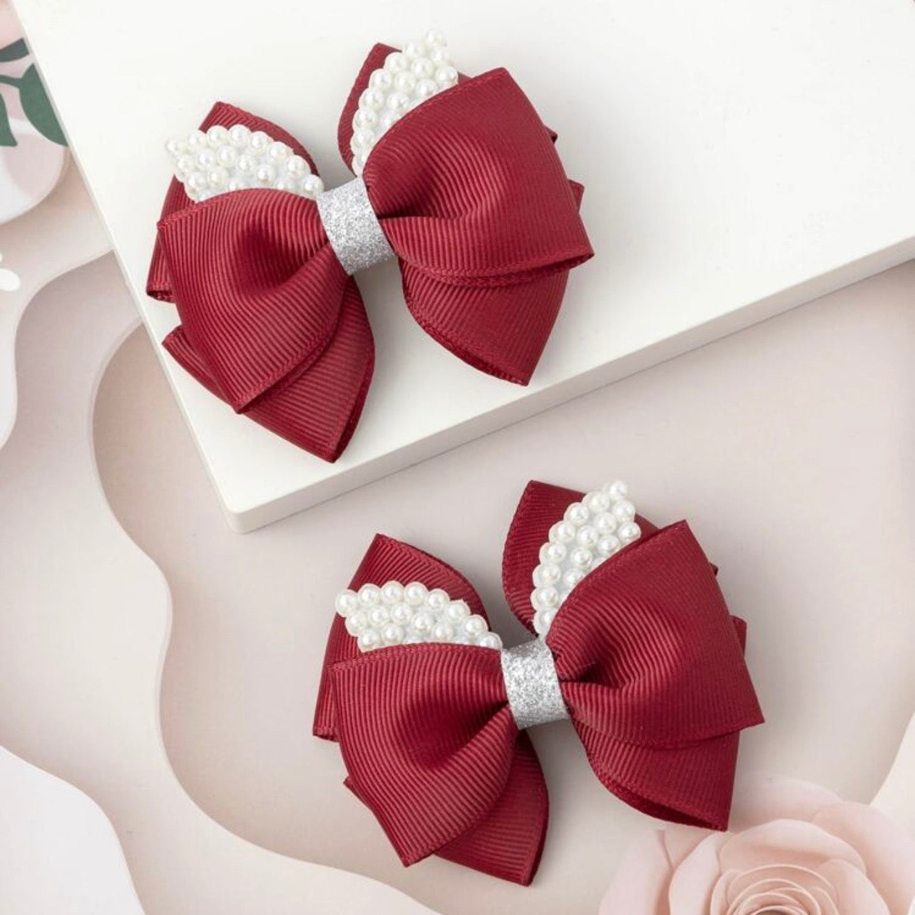 Maroon pearl bow decor hairclip