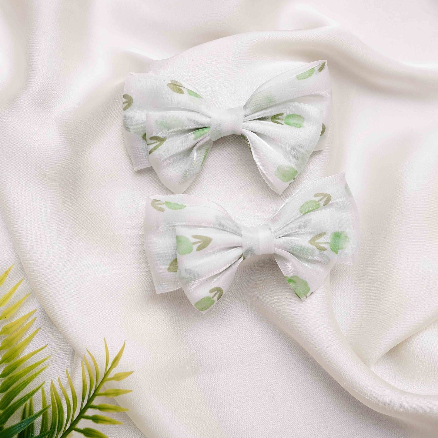 Green Organza Bow Hairclip