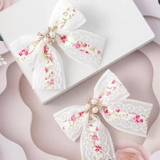 Pink and white floral Hairclip